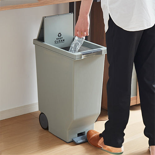 ゴミ箱 ごみ箱 ダストボックス 45L 幅26 奥行44.5 高さ58 ペダル式 シンプル 縦型 おしゃれ 蓋つき ペール トラッシュボックス 省スペース フラップ扉 スリム(代引不可)
