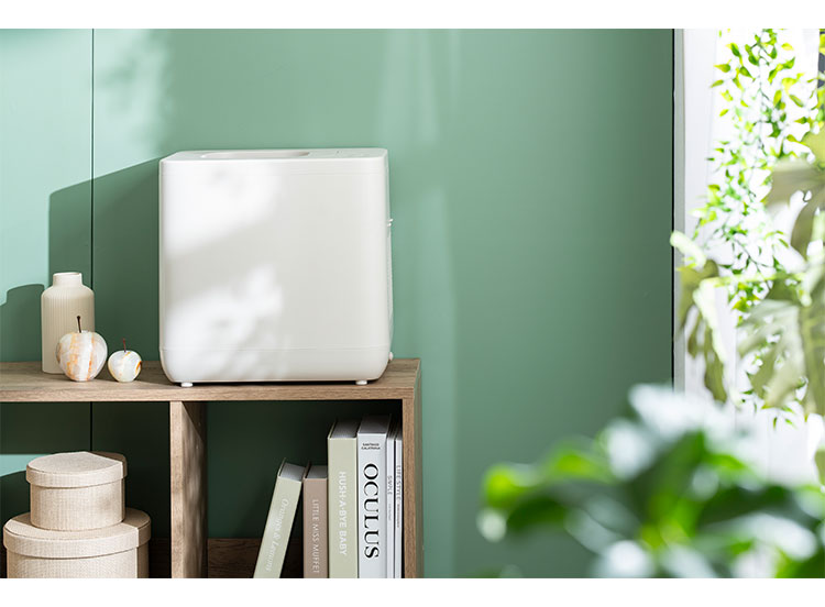 生ごみ処理機 GYUTTO ギュット 4L 縮小化 乾燥 粉砕 活性炭カートリッジ 消臭 脱臭 追加投入 透明窓 静音 洗浄機能 清潔 衛生 キッチン 肥料 固い 家庭用 夏 虫 QUADS QS561