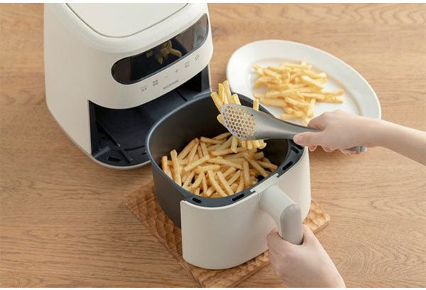 エアフライヤー FV-M30A-C アイリスオーヤマ 過熱水蒸気エアフライヤー 冷凍食品対応 スチームモード搭載 アイボリー キッチン家電 電気フライヤー 家庭用