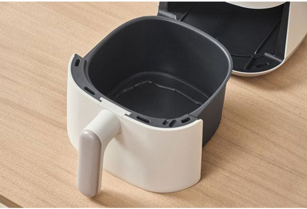 エアフライヤー FV-M30A-C アイリスオーヤマ 過熱水蒸気エアフライヤー 冷凍食品対応 スチームモード搭載 アイボリー キッチン家電 電気フライヤー 家庭用
